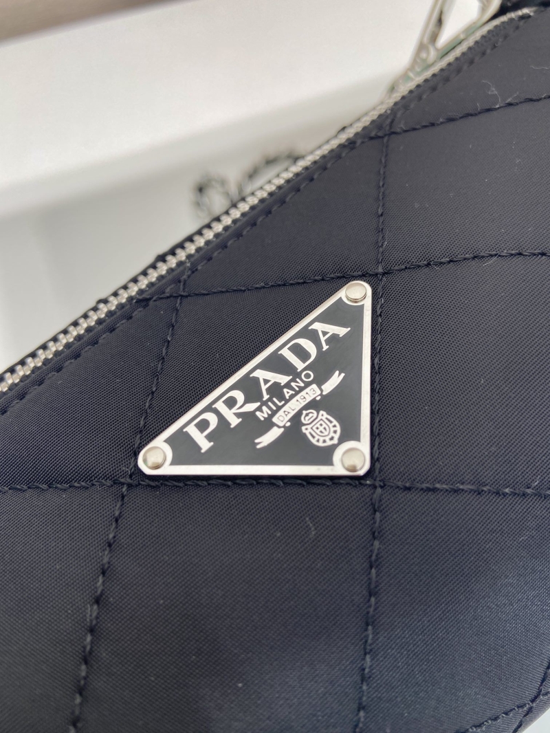 Pra*a hobo bags